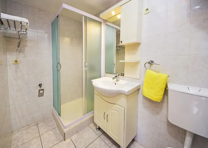 Peric-2 By Interhome Apartament Prigradica