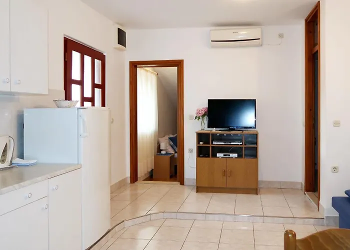 Peric-2 By Interhome