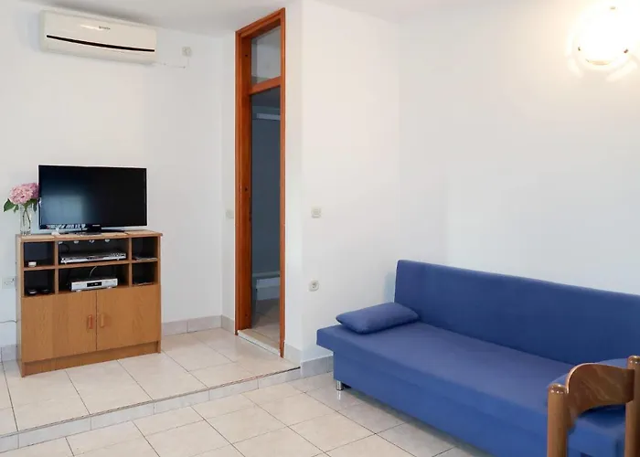 Apartament Peric-2 By Interhome Prigradica